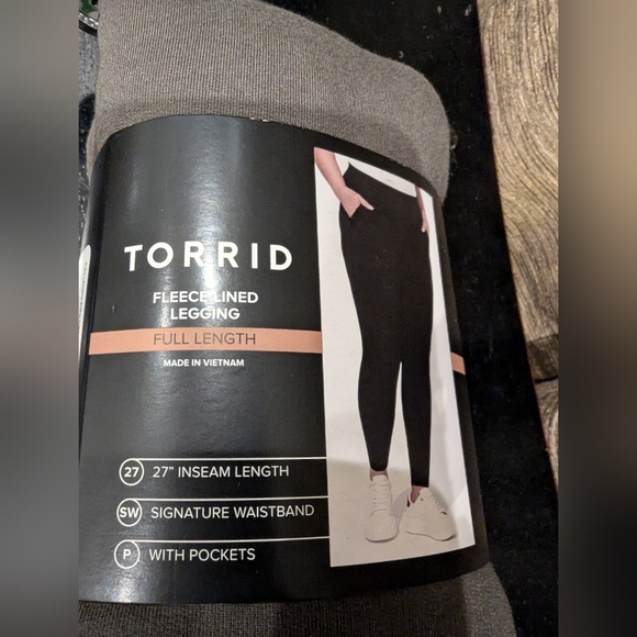 Torrid Full-Length Fleece lined Pocket Legging Size 2x NWT - Picture 4 of 7